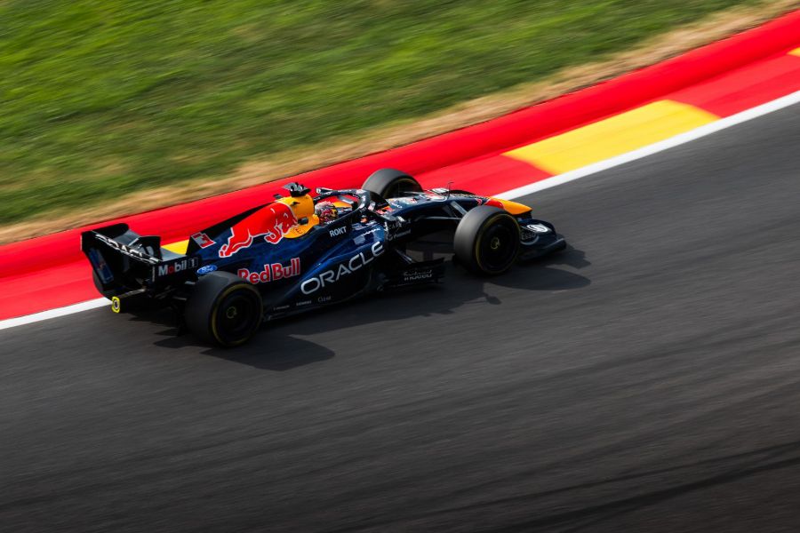 Grand Prix de Belgique 2026, Spa-Francorchamps : Vendredi · EL2 · Verstappen au même endroit, même lumière