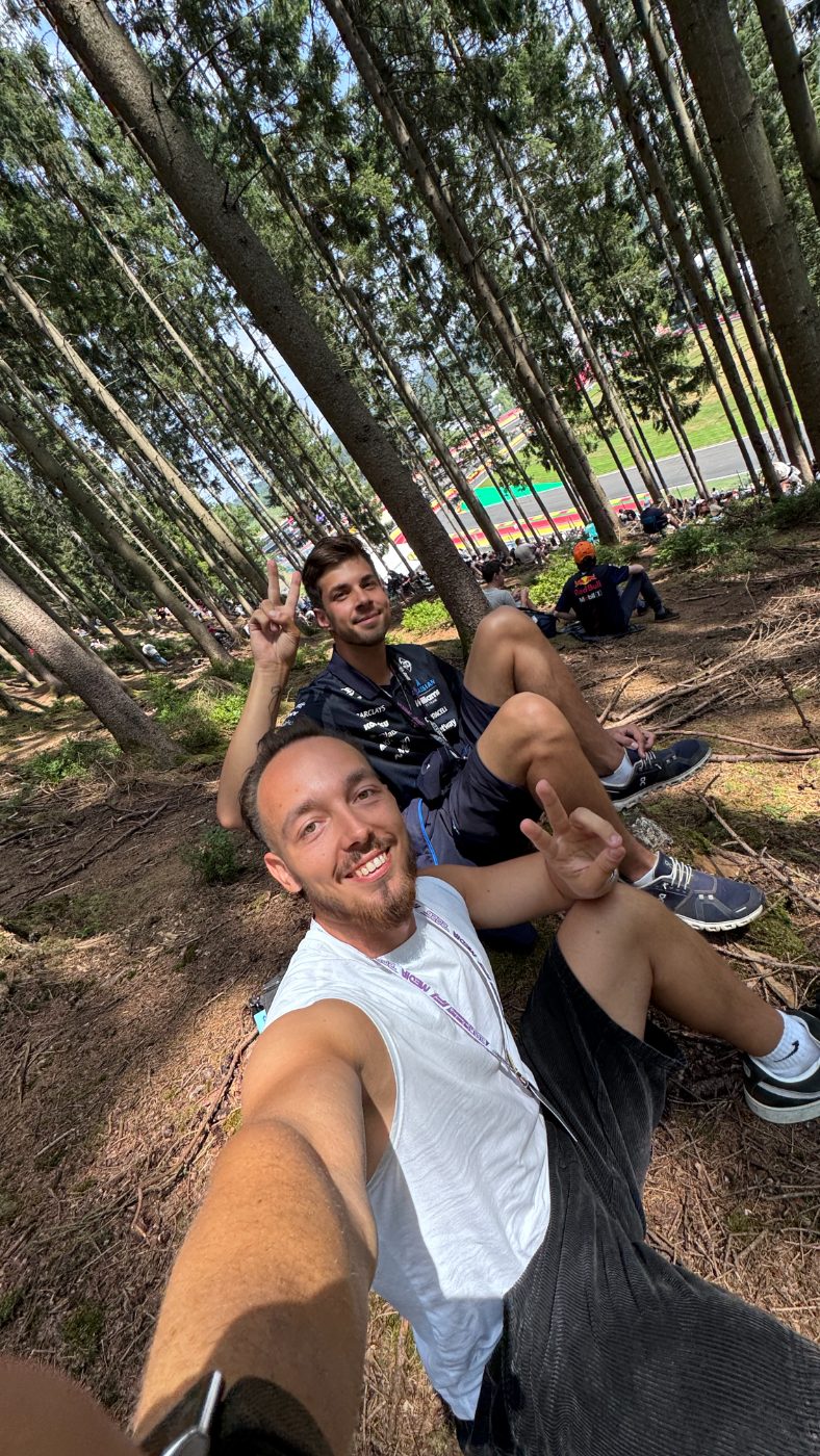 Pause dans la forêt de Spa avec un collègue