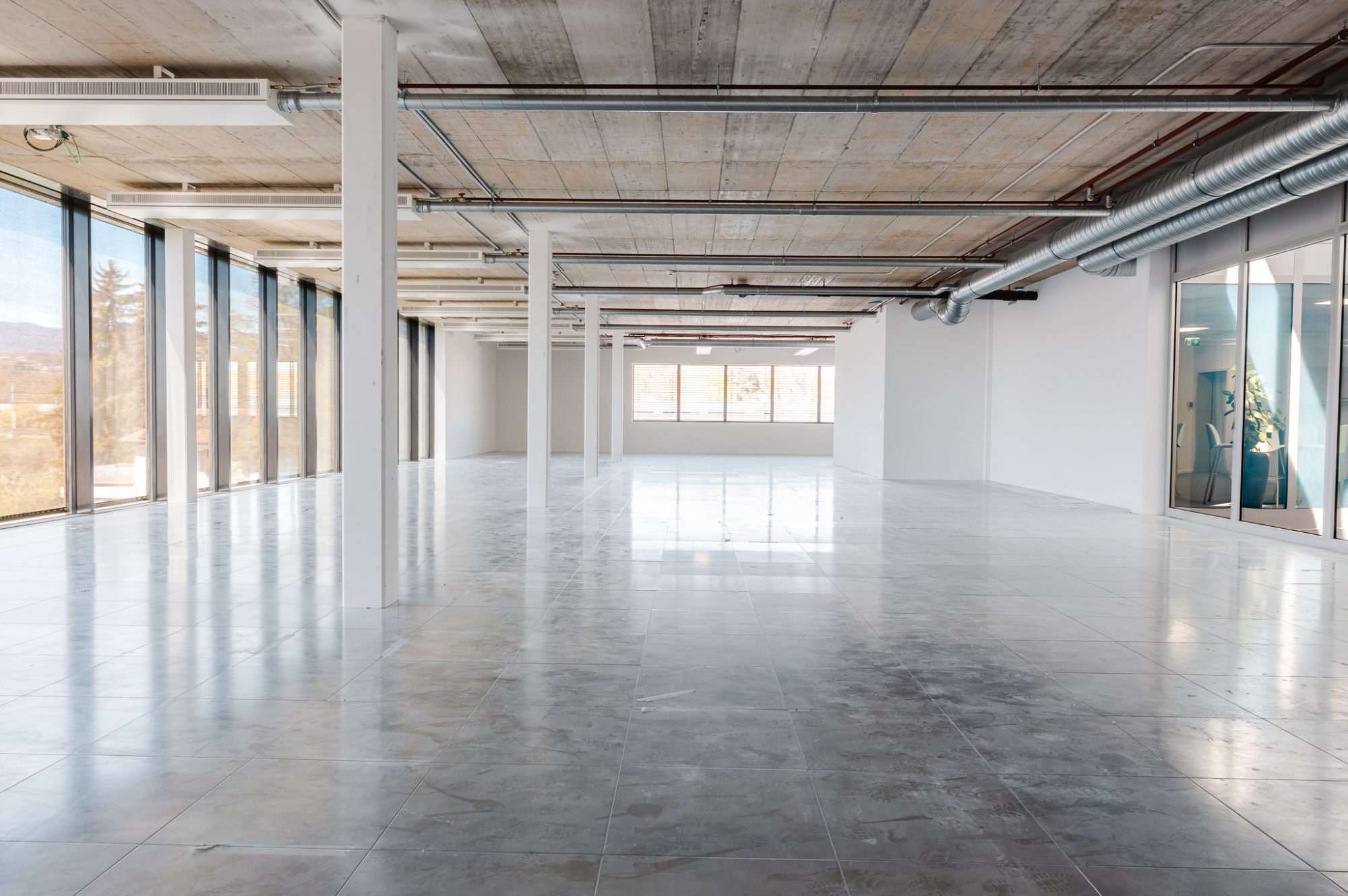 Bureaux, plateau vide
